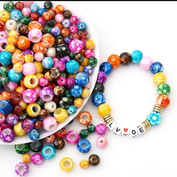 100 Pieces Of Crystal Flower Circular Acrylic Beads - Picture 6 of 8